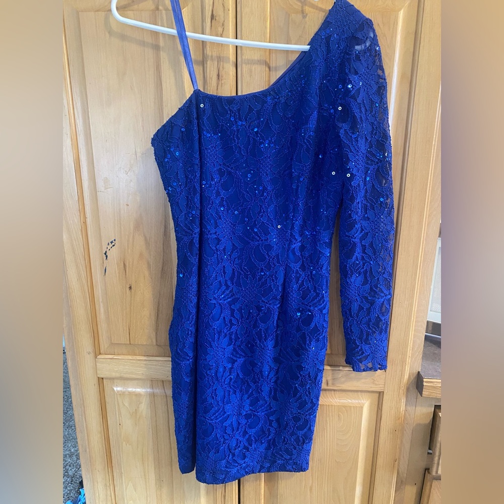 Size 10 sparkly blue formal dress